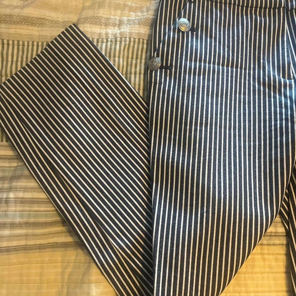 Loft- Riviera slim pants - Picture 2 of 3